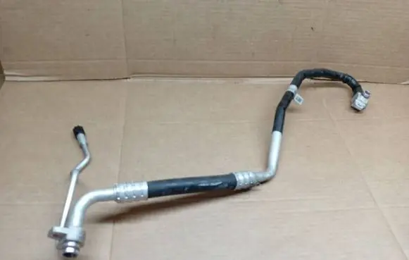 Audi A4 S4 B9 Air conditioning (A/C) pipe/hose 8W2820740D