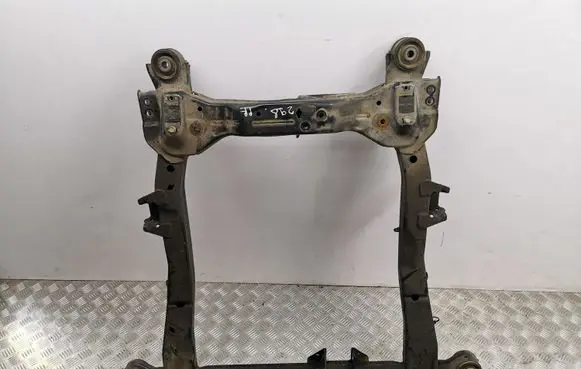 Opel Astra J Front subframe 1332707B 367973422