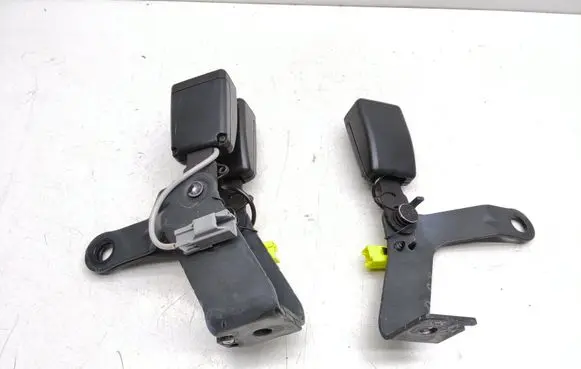 Volvo XC60 Rear seatbelt buckle 39838366 39838367