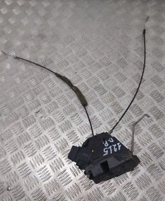 Mazda 3 I Front door lock