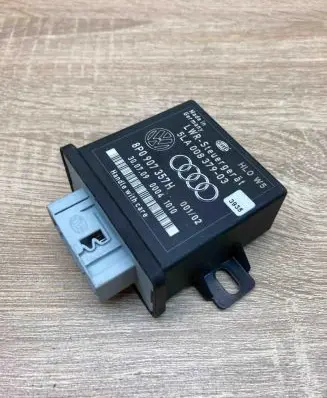 Audi A3 S3 8P Light module LCM 8P0907357H 5LA008379