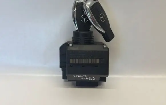 Mercedes-Benz E W211 Ignition lock 2115452308