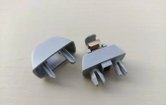Sun visor clip/hook/bracket