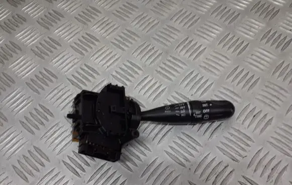 Toyota Corolla E120 E130 Wiper control stalk 173647
