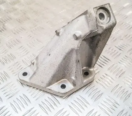 BMW 6 F12 F13 Engine mounting bracket 2284112