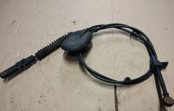 Lincoln Town Car Gear shift cable linkage 15079394236
