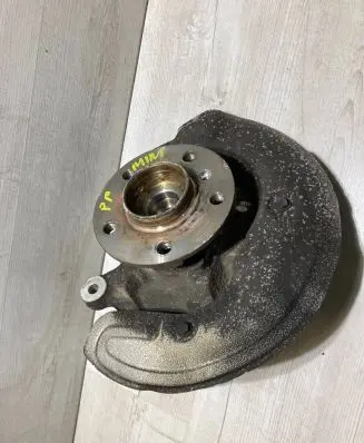 Mini One - Cooper F56 F55 Front wheel bearing hub 6876644 2440303