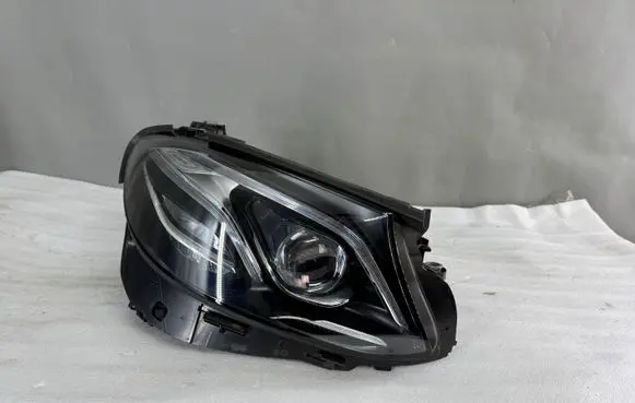 Mercedes-Benz E W213 Headlight/headlamp A2139069608
