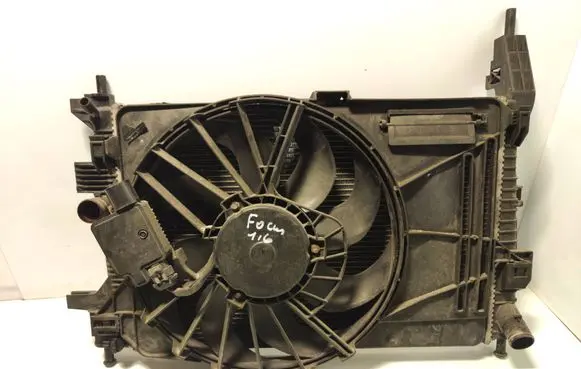 Ford Focus Radiator set 8V618C607EB