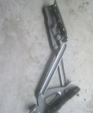 Peugeot 407 Tailgate/trunk/boot hinge GES71