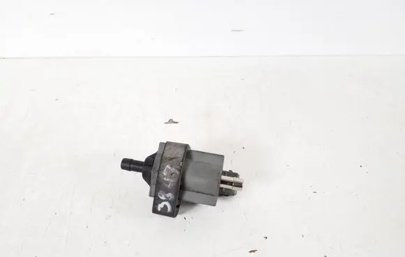 Jaguar XF X250 Turbo solenoid valve 72268701