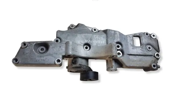 Land Rover Freelander 2 - LR2 Generator/alternator bracket 9661310080