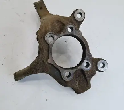Nissan e-NV200 Front wheel hub