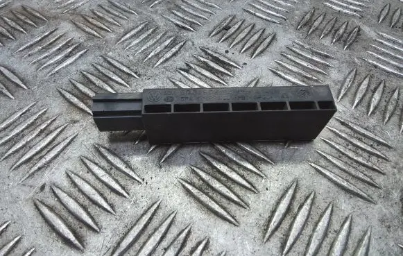 Audi RS3 Keyless system antenna 5Q0962131