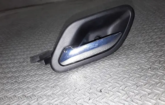 BMW 5 E39 Rear door interior handle 8226049