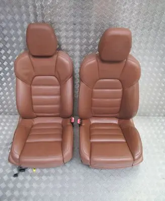 Porsche Cayenne (92A) Front driver seat 