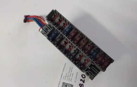 Volvo V70 Fuse module 8622520