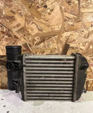 Audi A6 S6 C6 4F Intercooler air channel guide 4F0145805E
