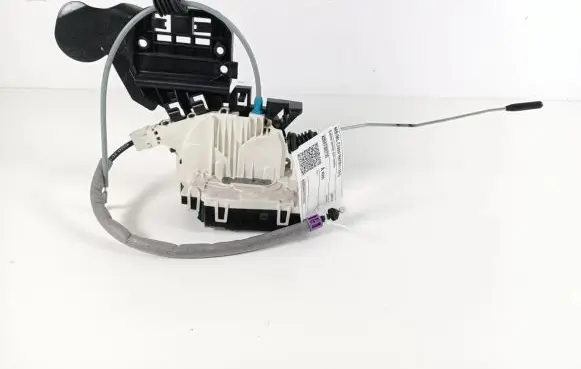 Mercedes-Benz ML W166 Rear door lock A2047302735