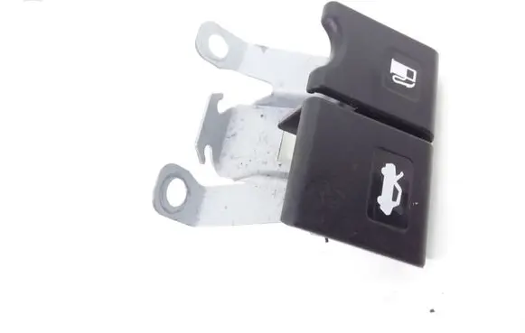 Nissan Qashqai Engine bonnet (hood) release handle