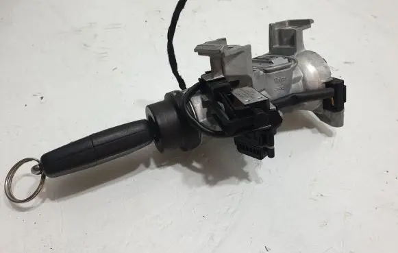 Skoda Superb B6 (3T) Ignition lock 1K0905865A