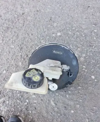 Mazda 3 I Brake booster
