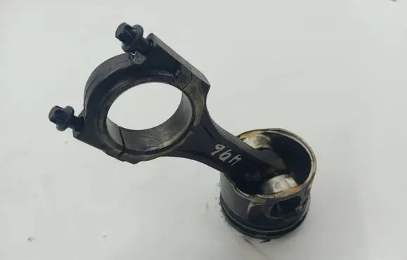 Mazda CX-7 Piston with connecting rod