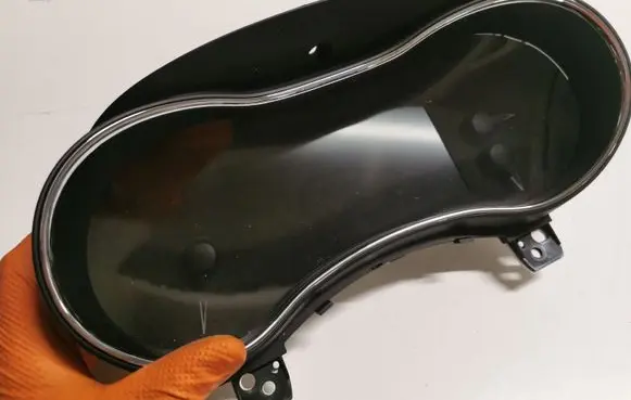 Dodge Durango Speedometer (instrument cluster) 68251670AG