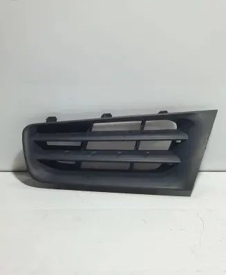 Renault Megane II Front bumper upper radiator grill 8200412381