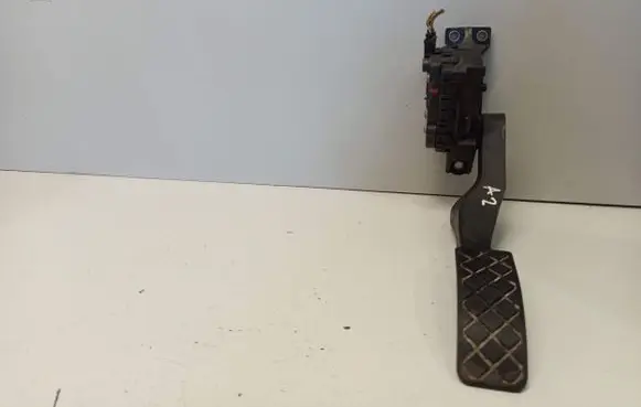 Audi A2 Accelerator throttle pedal 8Z1721523