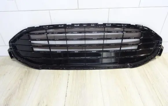 Ford Galaxy Front grill LM2B8200A