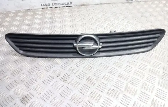 Opel Astra G Front bumper upper radiator grill 90588120