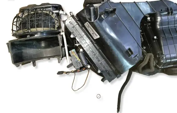 Porsche Cayenne (9PA) Interior heater climate box assembly housing 7L0820005CA