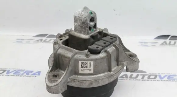 BMW 5 F10 F11 Engine mount bracket 22116859845