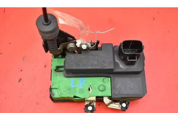 Volvo XC90 Front door lock