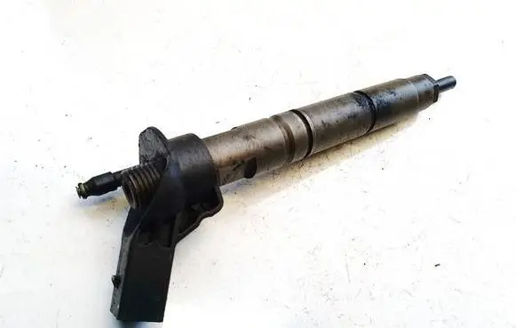 Fuel injector