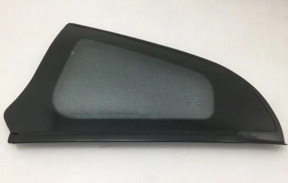Nissan 350Z Rear side window 83307CD000