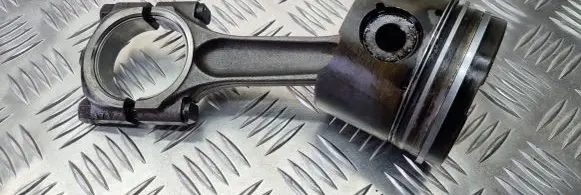 Citroen Berlingo Piston with connecting rod