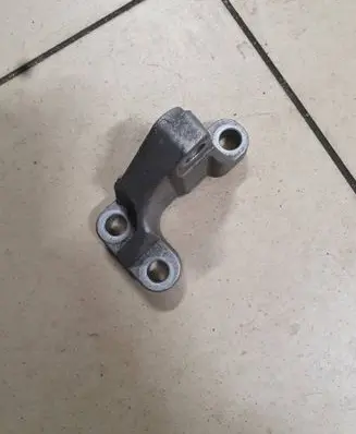 BMW 5 G30 G31 G38 Fuel pump bracket 8511628