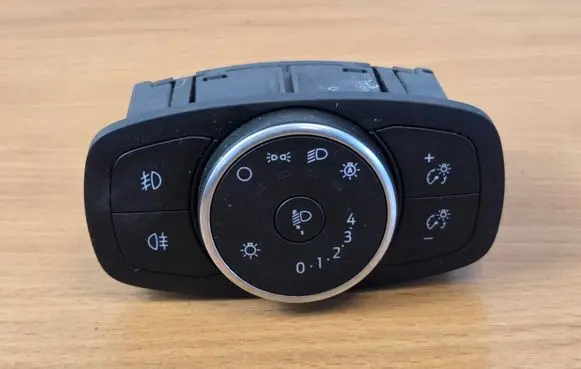 Ford Focus Light switch 1034567400 190114