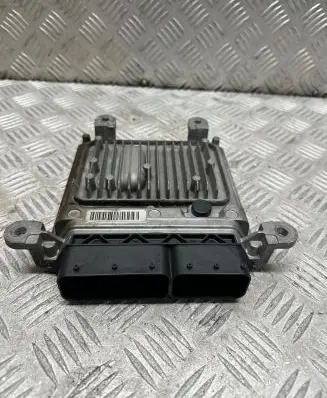 Mercedes-Benz E W212 Engine control unit/module A6519003701 28381049 A6519012101