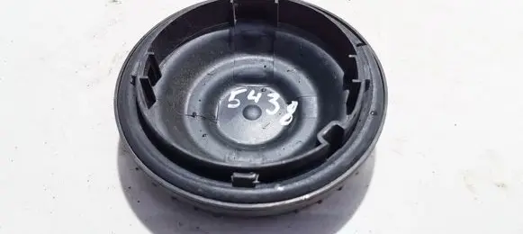 Volvo S40, V40 Headlight/headlamp dust cover 145222