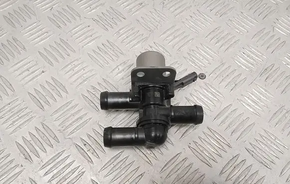 Polestar 2 Coolant heater control valve 31684222