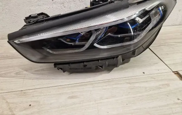 BMW 8 G14 Headlight/headlamp 8739589-05