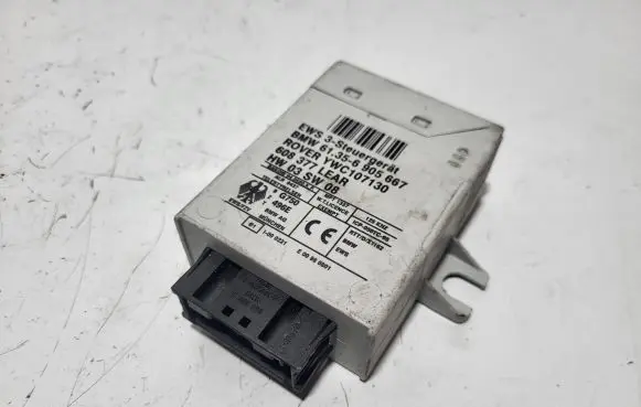 BMW 5 E39 Immobilizer control unit/module YWC107130 608377LEAR 61356905667