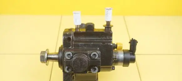 Opel Corsa E Fuel injection high pressure pump 0445010397 198A3000
