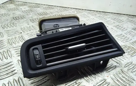 BMW 5 F10 F11 Dashboard side air vent grill/cover trim 16828110