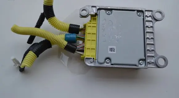 Lexus IS 220D-250-350 Airbag control unit/module 8917053110