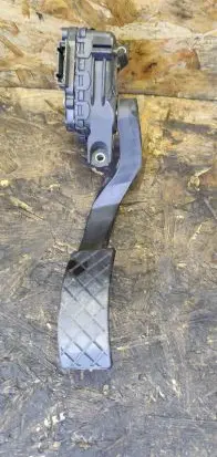 Audi A6 S6 C6 4F Accelerator throttle pedal 8D1723523N