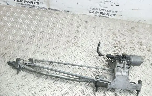 Front wiper linkage and motor
